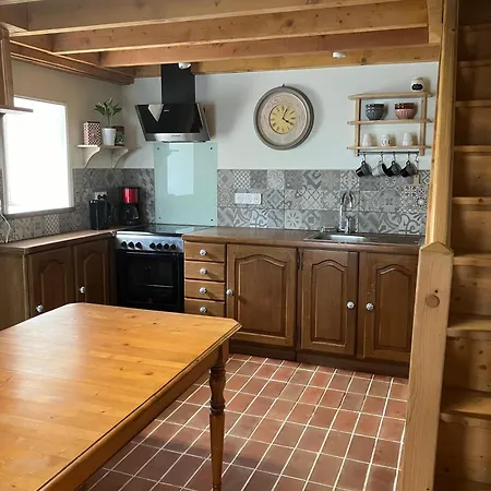 Des Champs Fondus Σπίτι διακοπών *