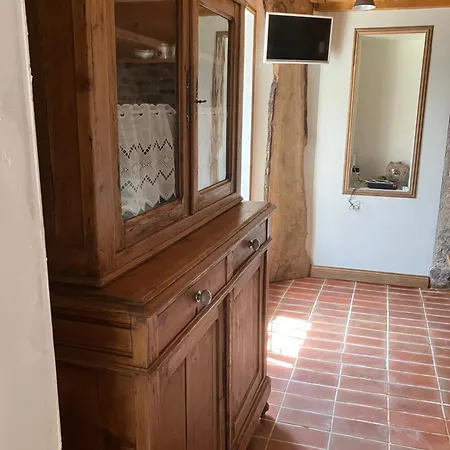 Holiday home Des Champs Fondus *